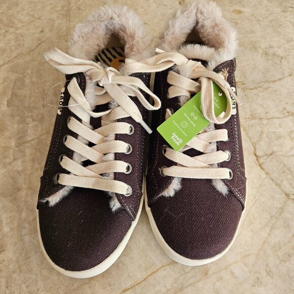 New with Tags! Taos Women's Starline Sneaker - Picture 6 of 10